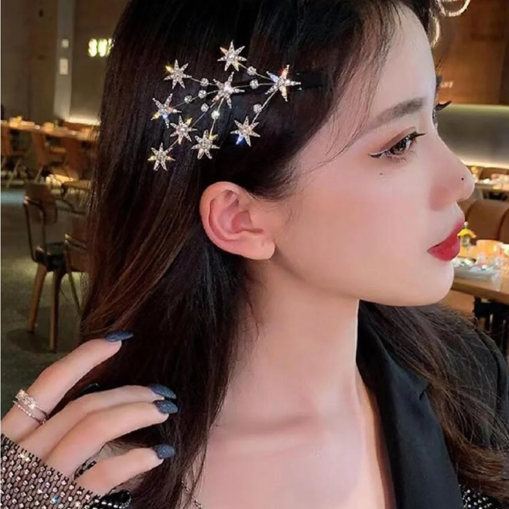 Rhinestone Star Decor Hair Clip